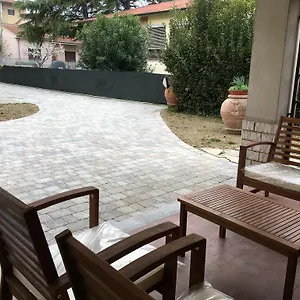 https://la-casa-di-nila.it-tuscanyhotel.com